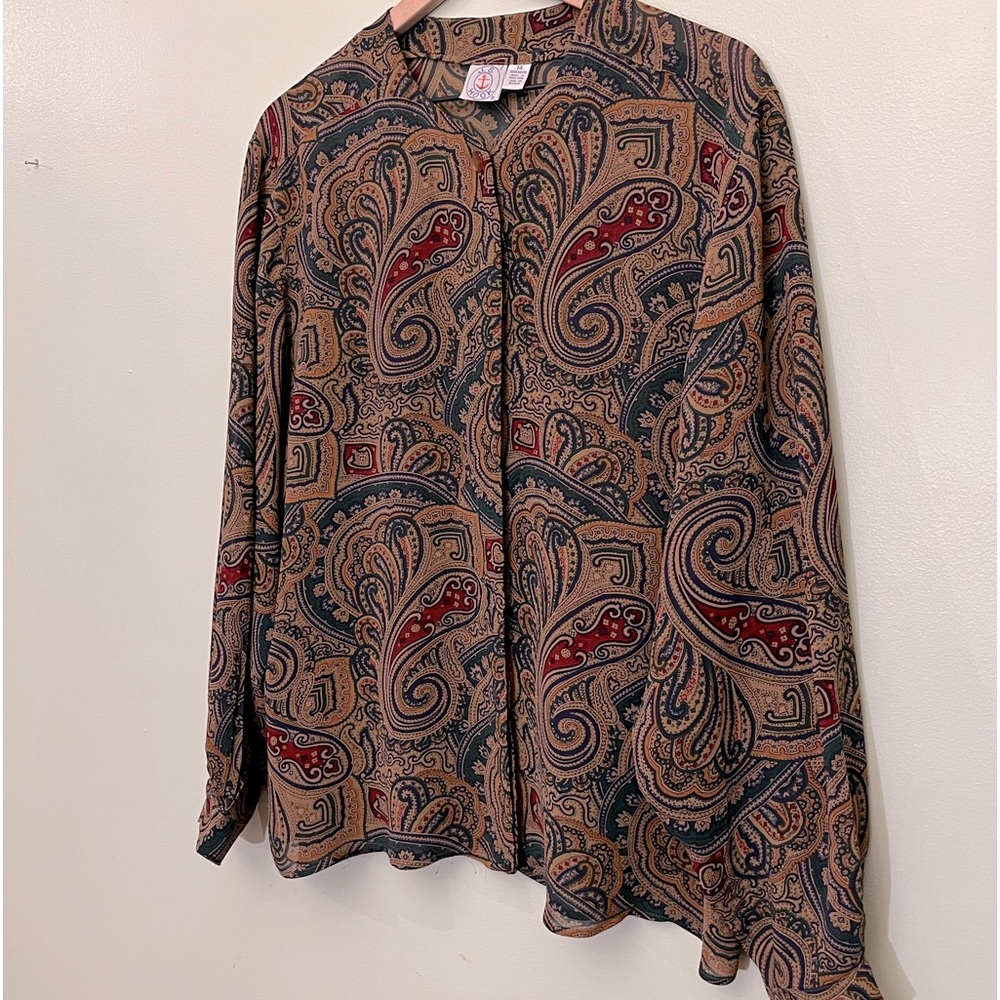 J. G. Hook paisley women top size 14 length 25 inches pit to pit 22 inches.
